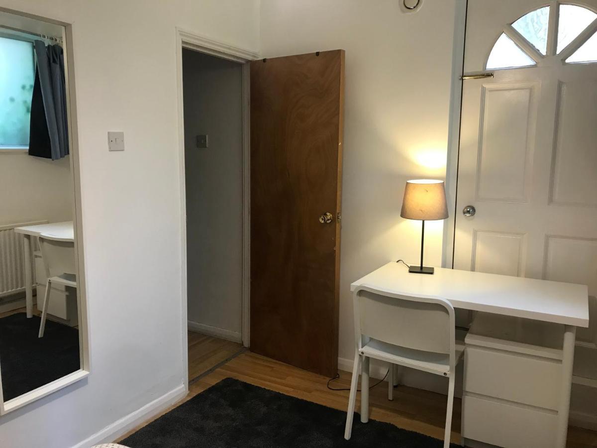 لندن Lovely Budget Double Ensuite In Bricklane المظهر الخارجي الصورة